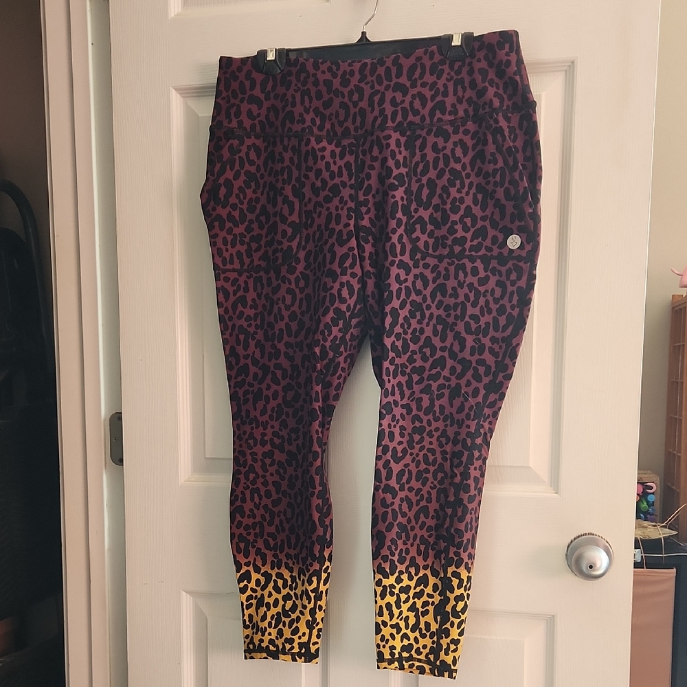 Women's Leopard Print Active Leggings - Purple & Yellow